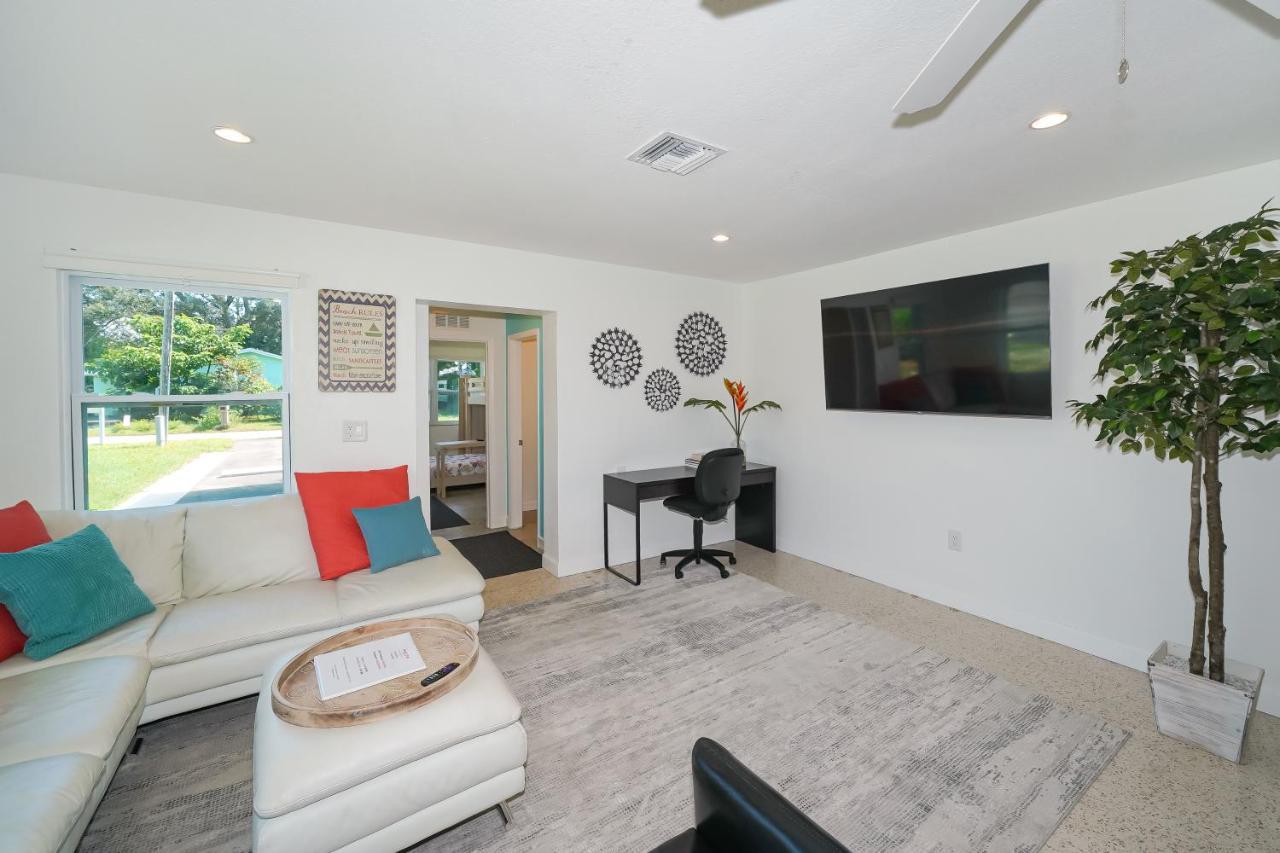 Modern & Fresh - Less Than 3 Miles To The Beach! 萨拉索塔 外观 照片