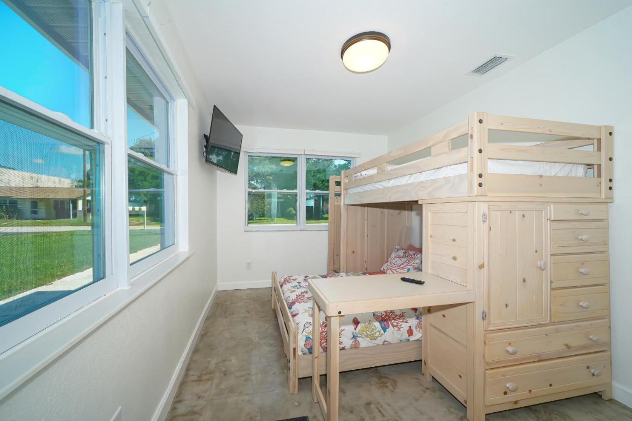 Modern & Fresh - Less Than 3 Miles To The Beach! 萨拉索塔 外观 照片