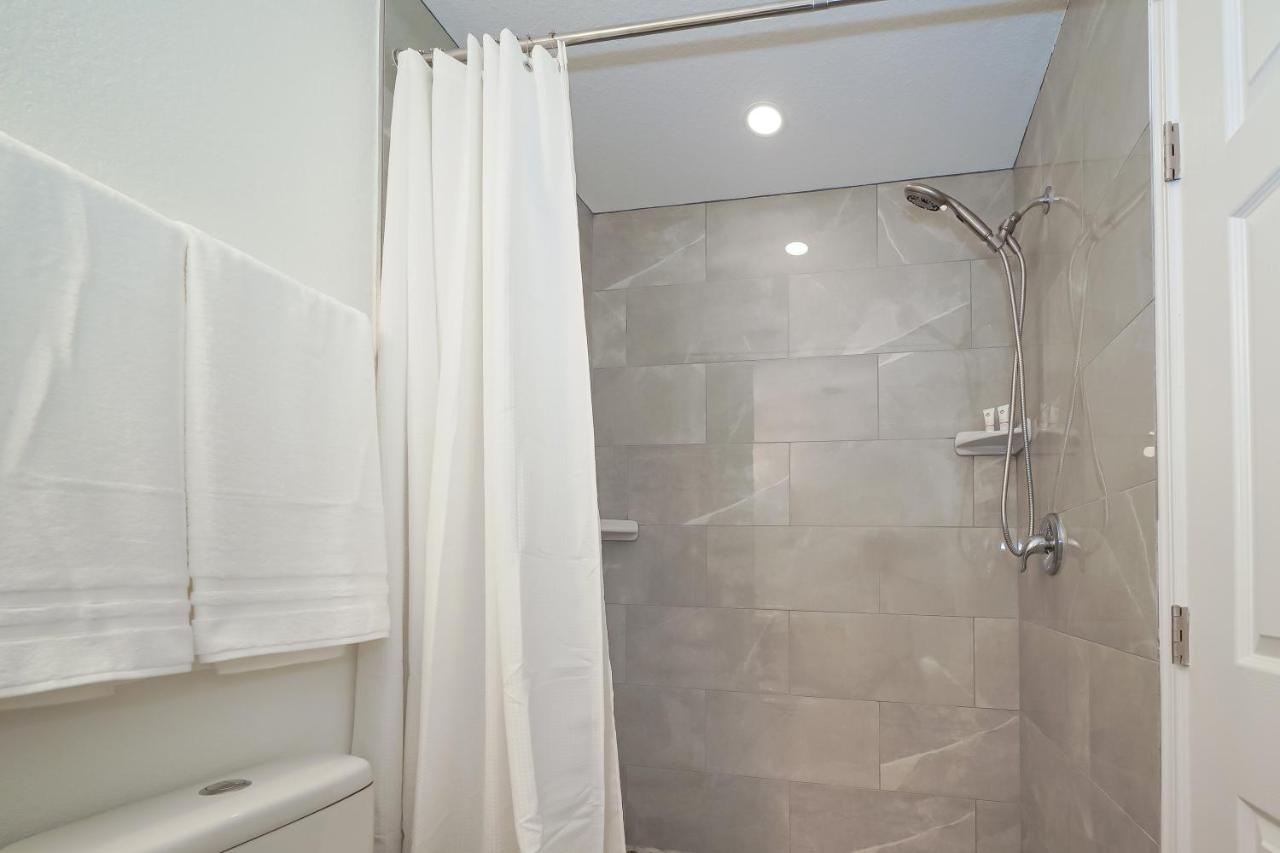 Modern & Fresh - Less Than 3 Miles To The Beach! 萨拉索塔 外观 照片