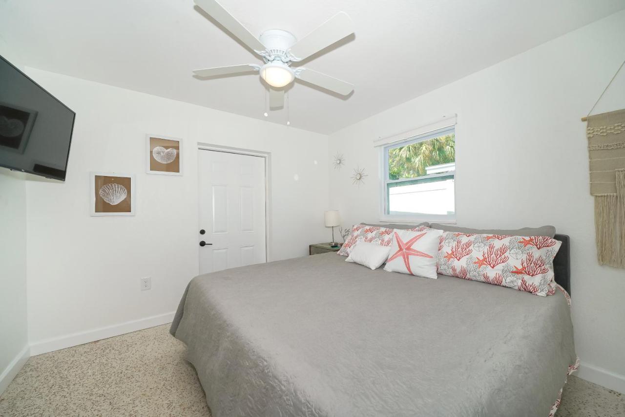 Modern & Fresh - Less Than 3 Miles To The Beach! 萨拉索塔 外观 照片