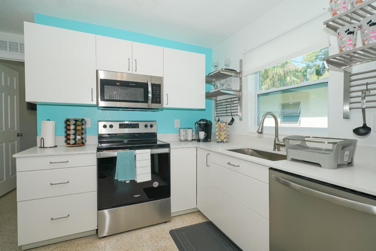 Modern & Fresh - Less Than 3 Miles To The Beach! 萨拉索塔 外观 照片